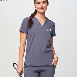 Fig scrub top NWT